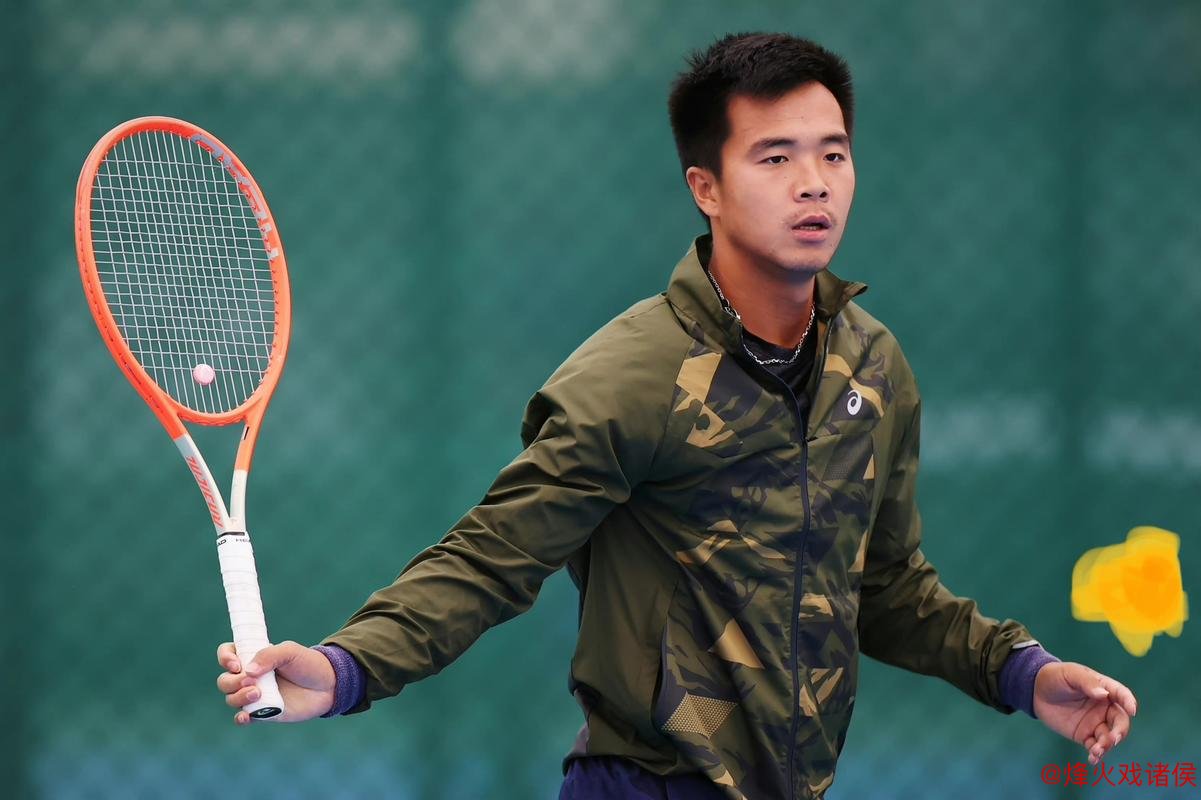 第五届“金球制胜”网球大奖赛启动 孙发京现身赛场