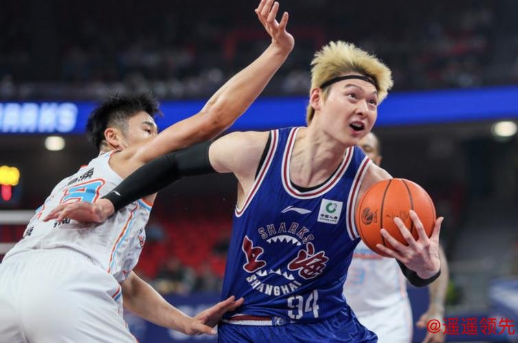 王哲林24+10上海大胜天津 山东力克福建止连败